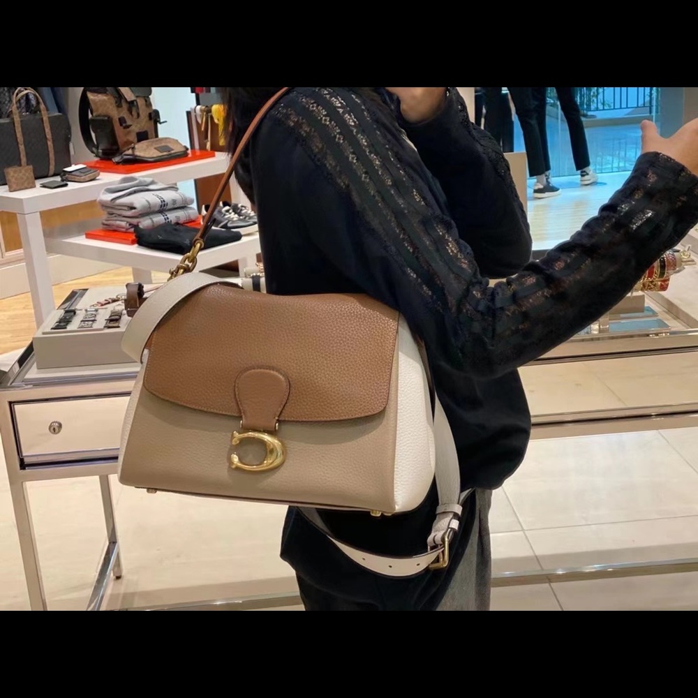 Coach shoulder bag - Picture 2 of 3